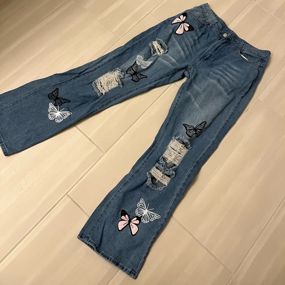 Butterfly Flare Jeans - Picture 3 of 7